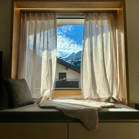 Modern Alp Apart Uderns